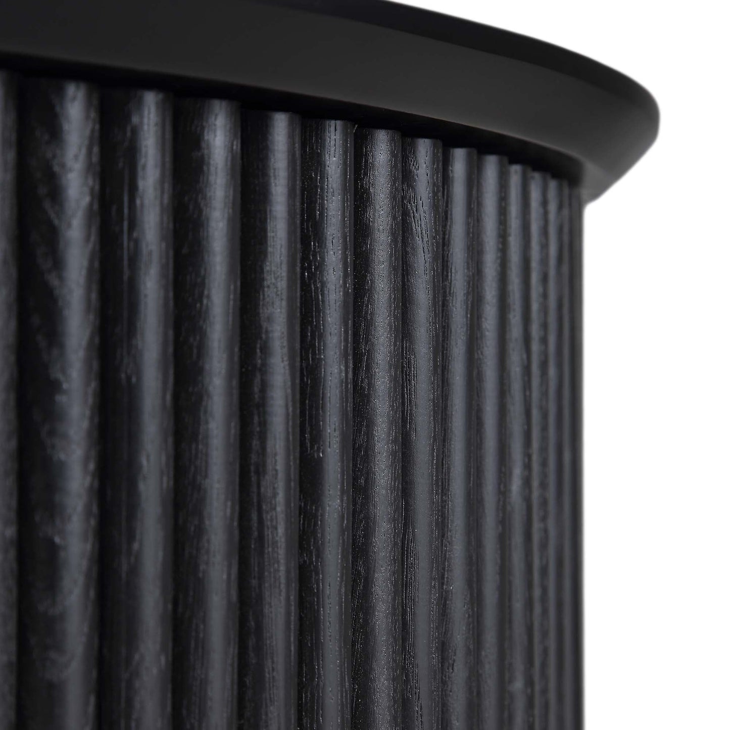 Table basse ronde en chêne Maru avec rangement, noire