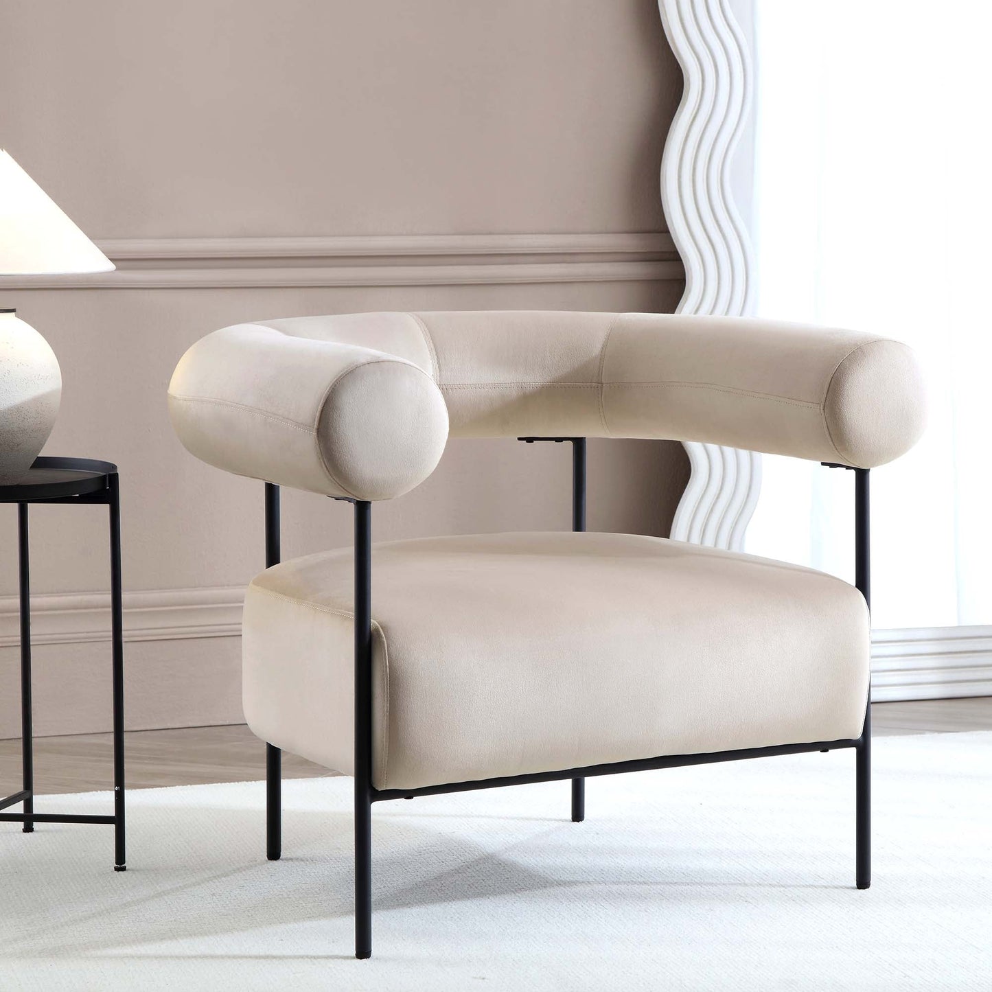 Fauteuil Fulbourn en velours champagne