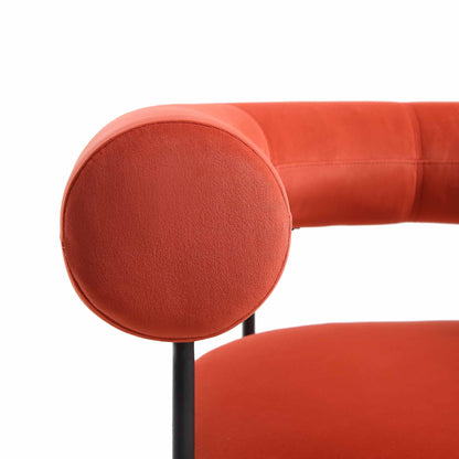 Fauteuil Fulbourn en velours ocre rouille