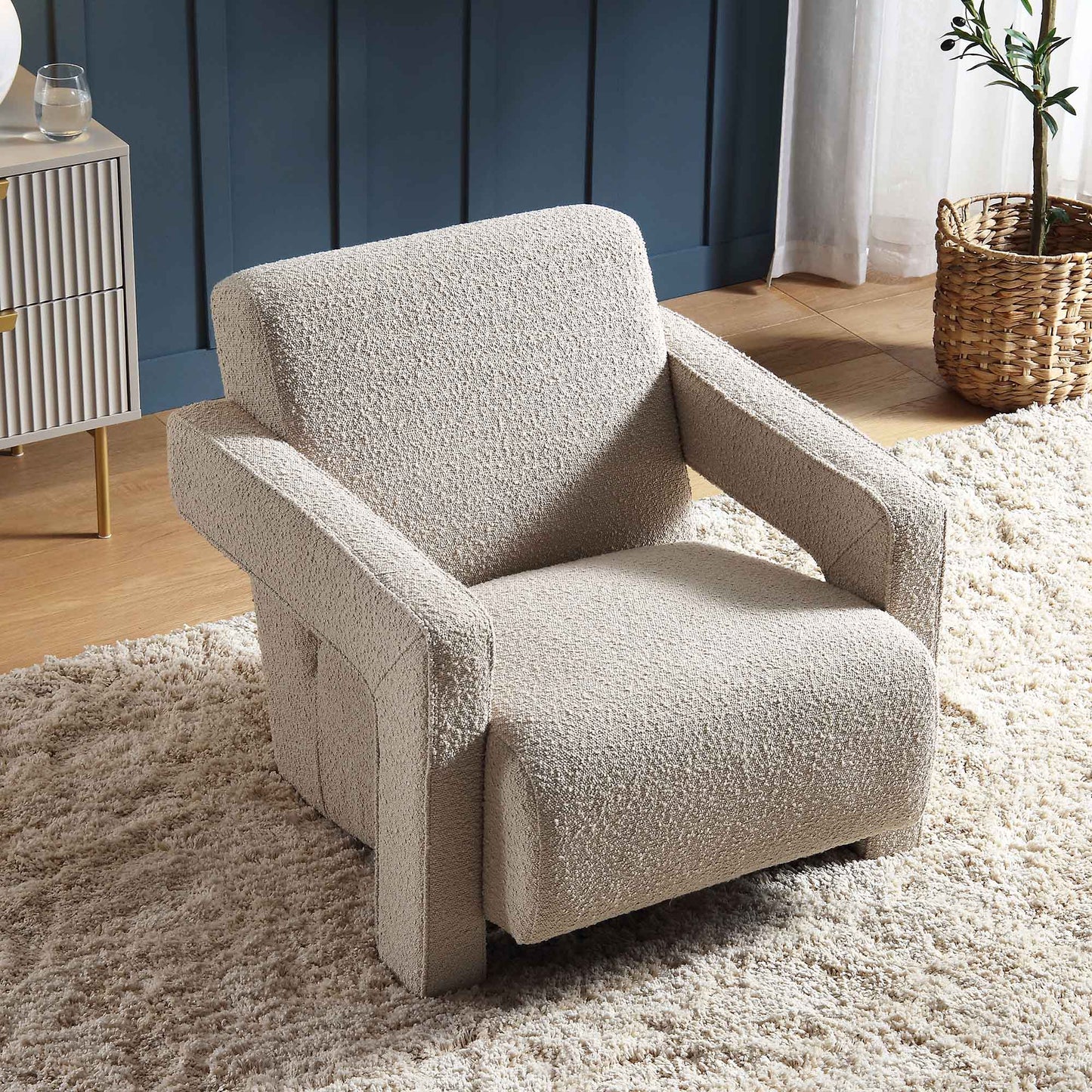 Fauteuil sculptural Brompton, boucle taupe
