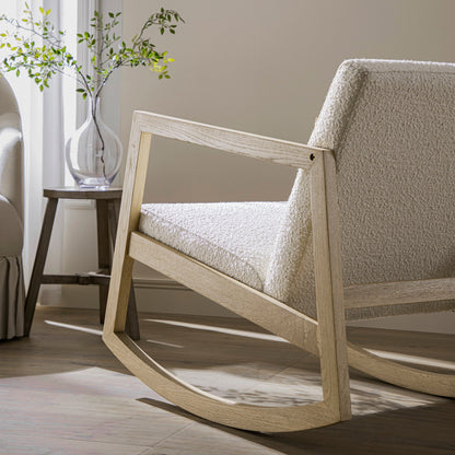 Fauteuil à bascule Fyne Ecru Boucle en chêne naturel