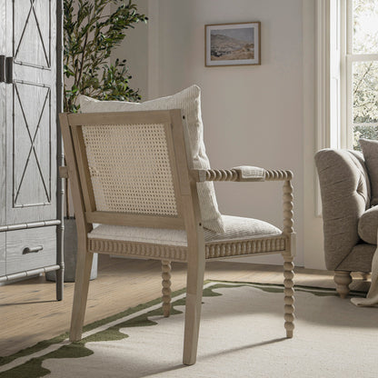 Fauteuil Hemingford en chêne lavé aux bobines, tissu texturé beige