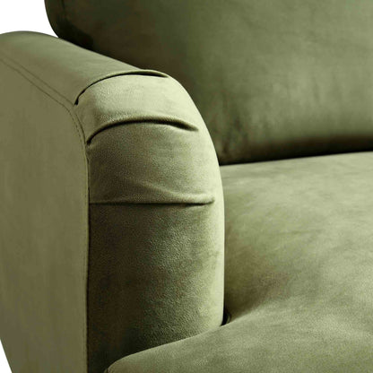 Fauteuil Brigette en velours vert olive avec pieds à roulettes en laiton antique