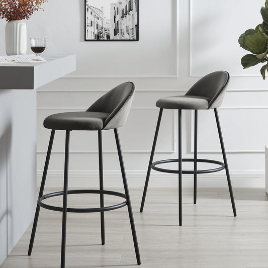 Lot de 2 tabourets de bar Barton en velours gris avec passepoil contrasté