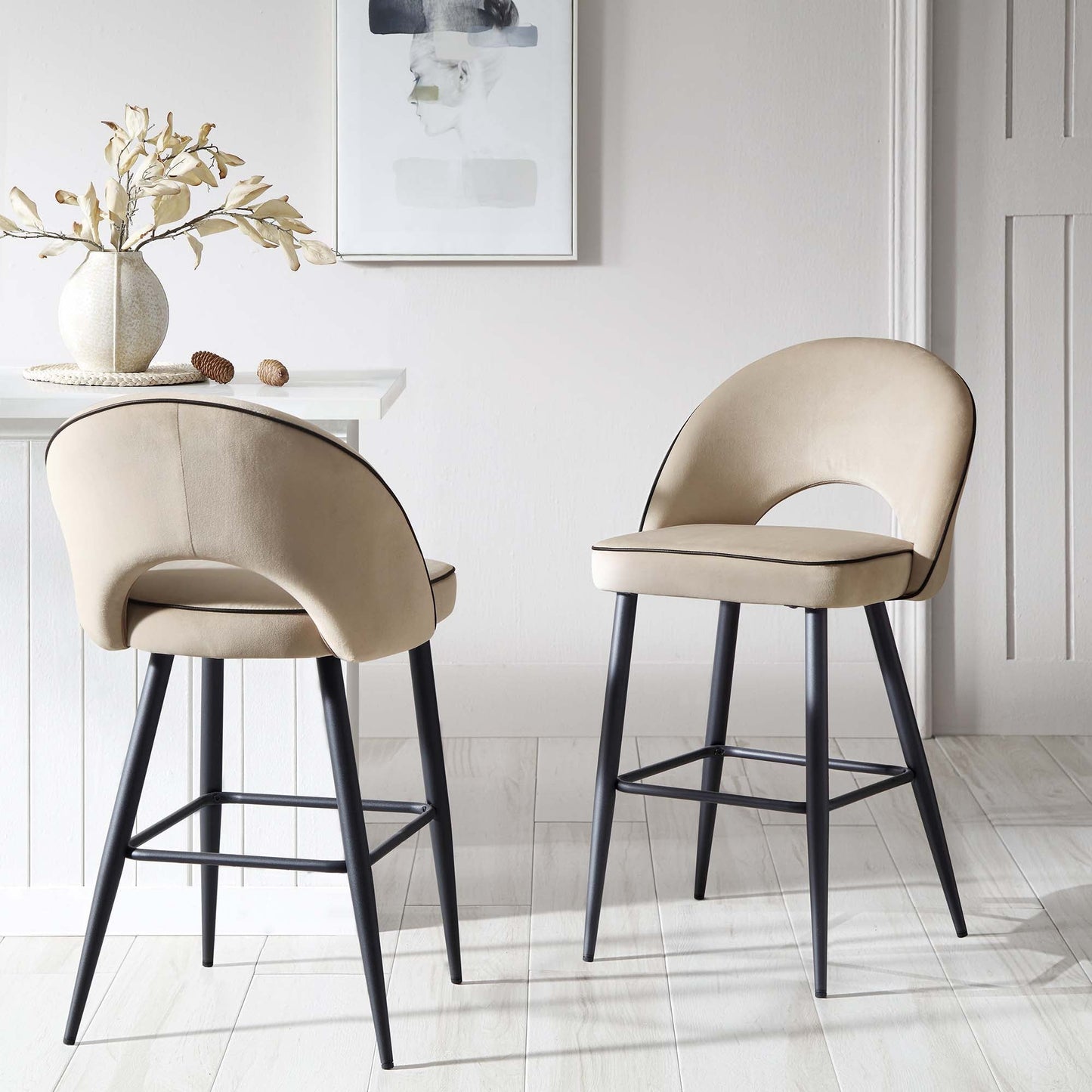 Ensemble de 2 tabourets de bar Oakley en velours champagne avec passepoil contrasté