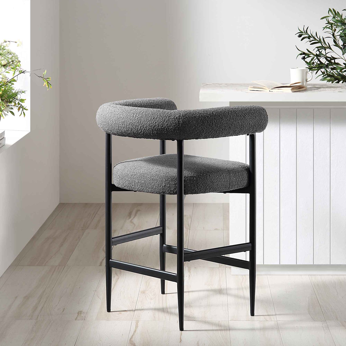 Tabouret de bar Fulbourn Charcoal Boucle avec pieds en métal noir