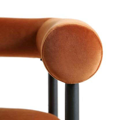 Tabouret de bar Fulbourn en velours rouille avec pieds noirs