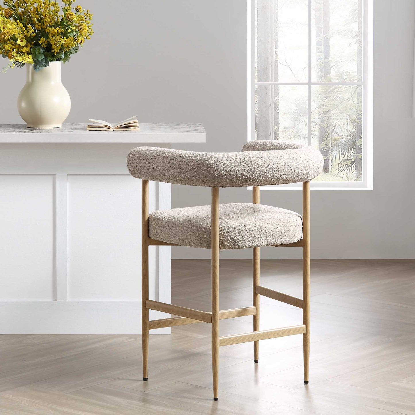 Tabouret de bar Fulbourn Taupe Boucle avec pieds effet bois naturel