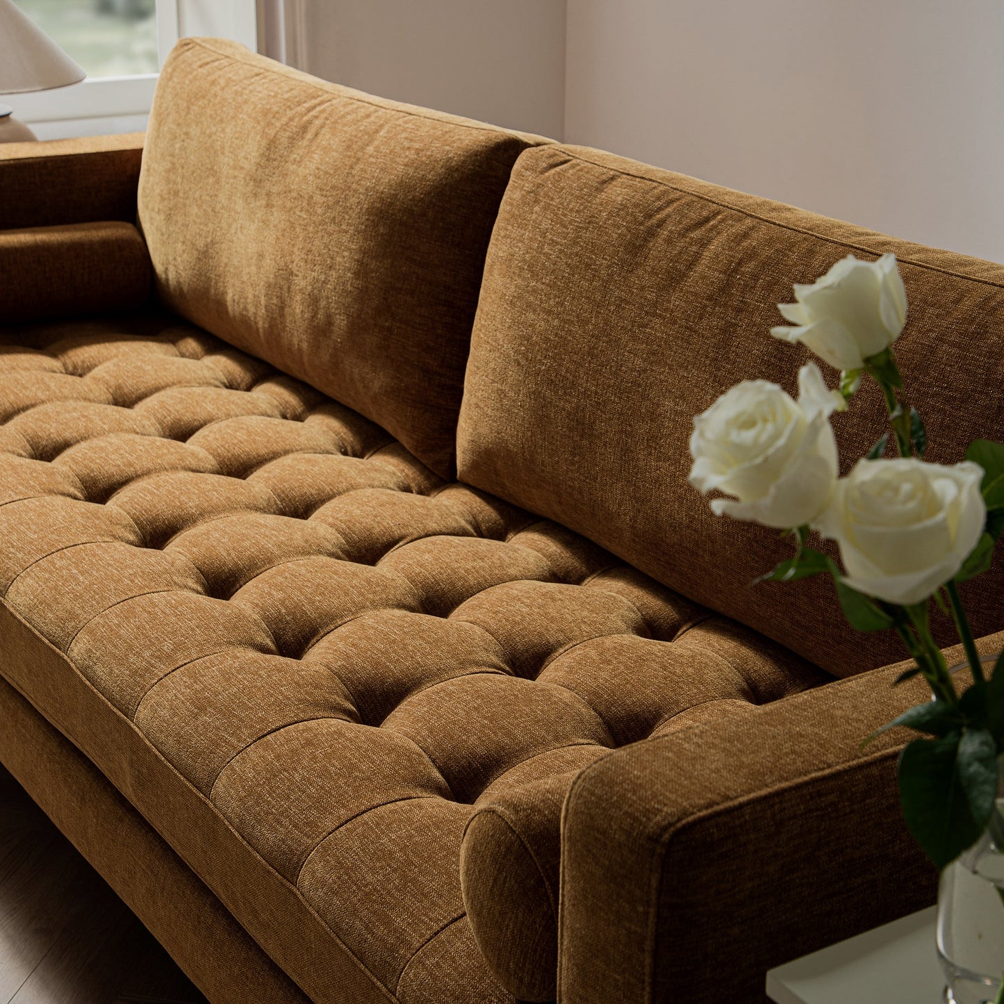 Grand canapé 3 places Henrietta, chenille miel épicé