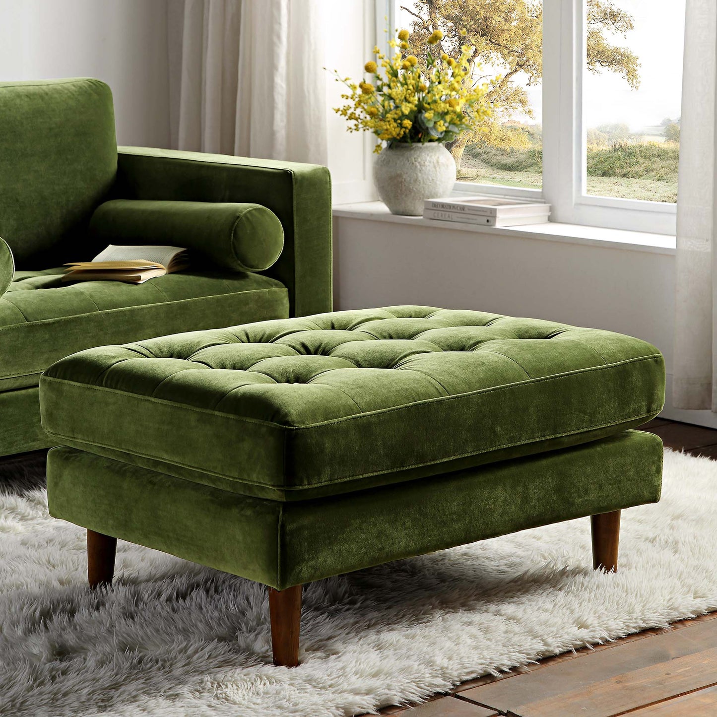 Pouf Henrietta, velours vert mousse