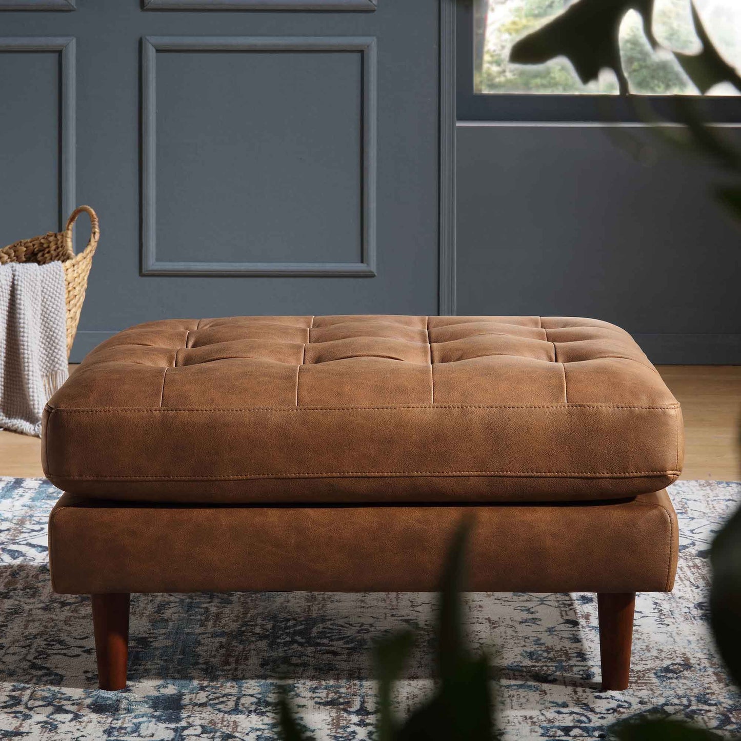 Pouf Henrietta, simili-daim beige