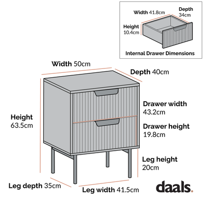 Table de chevet Richmond Ridged à 2 tiroirs, frêne clair