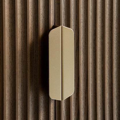 Grand buffet strié Richmond, frêne foncé