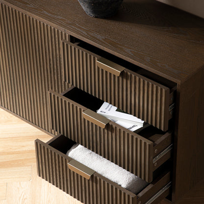 Grand buffet strié Richmond, frêne foncé