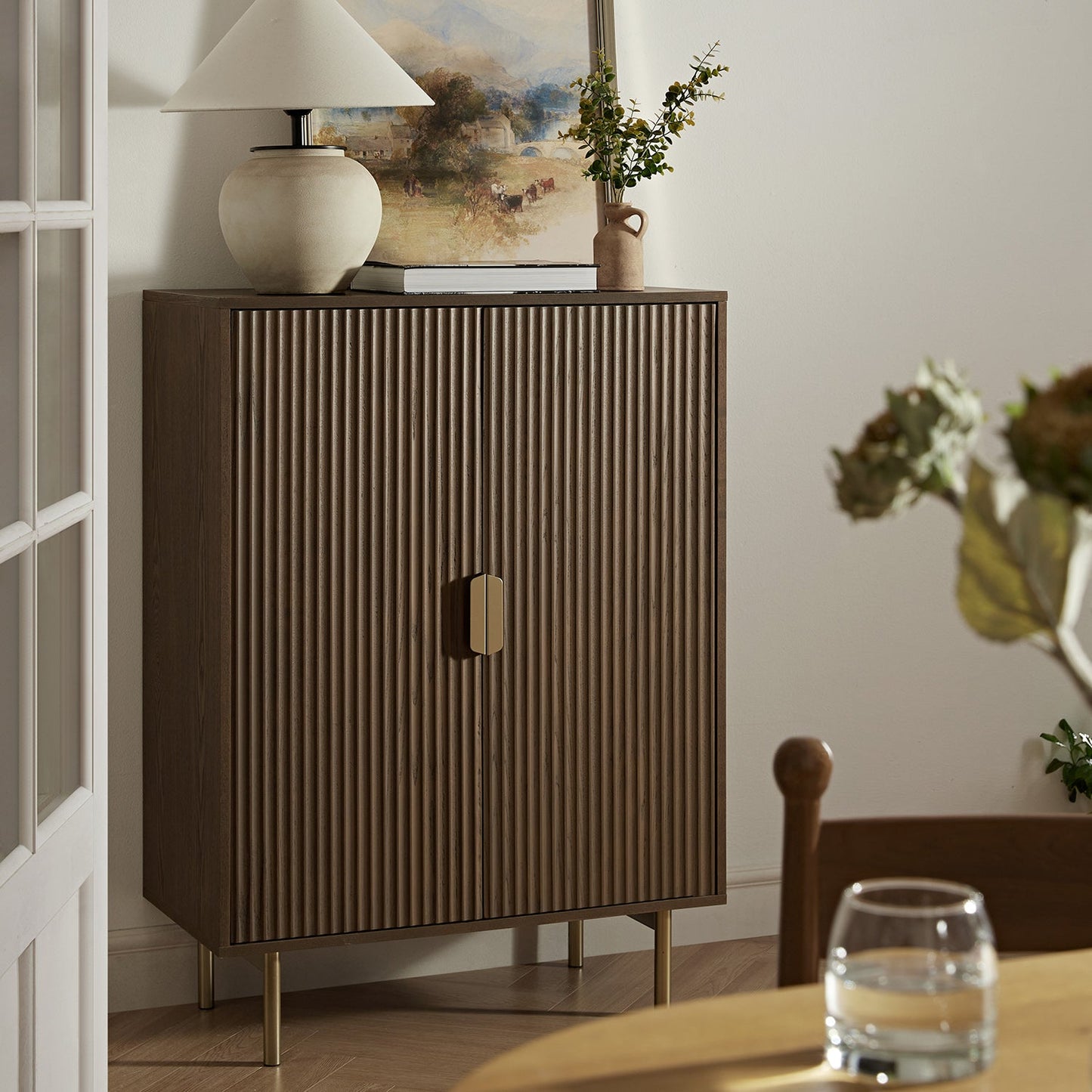 Meuble de rangement Richmond Ridged Highboard, frêne foncé