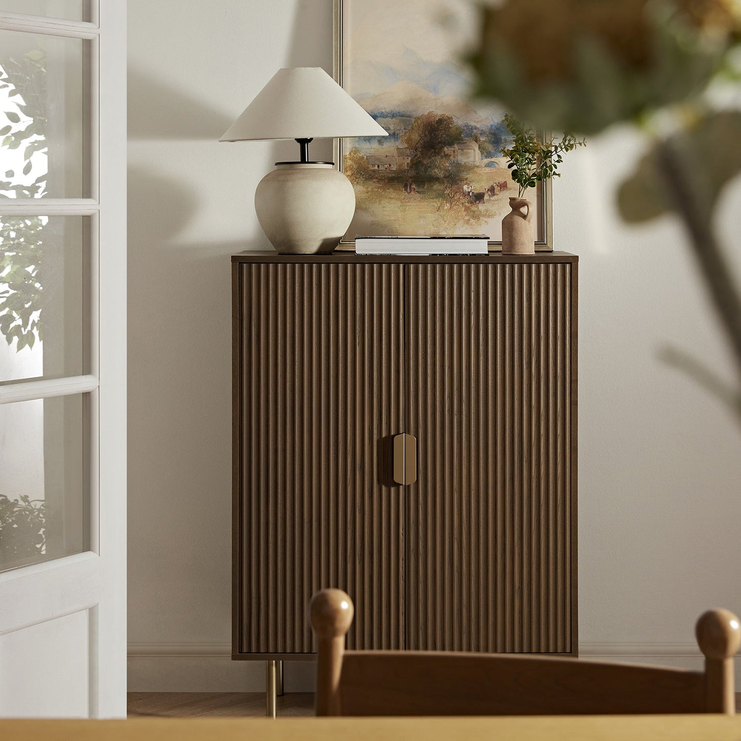 Meuble de rangement Richmond Ridged Highboard, frêne foncé