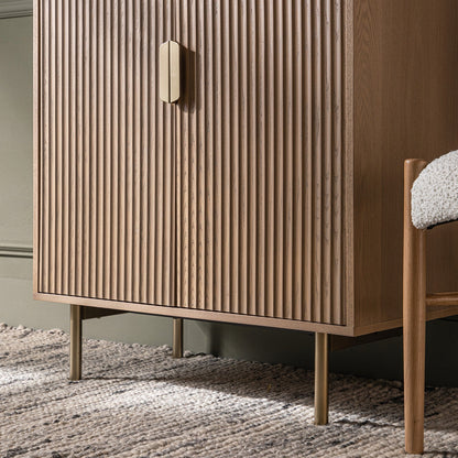 Buffet haut strié Richmond, frêne clair