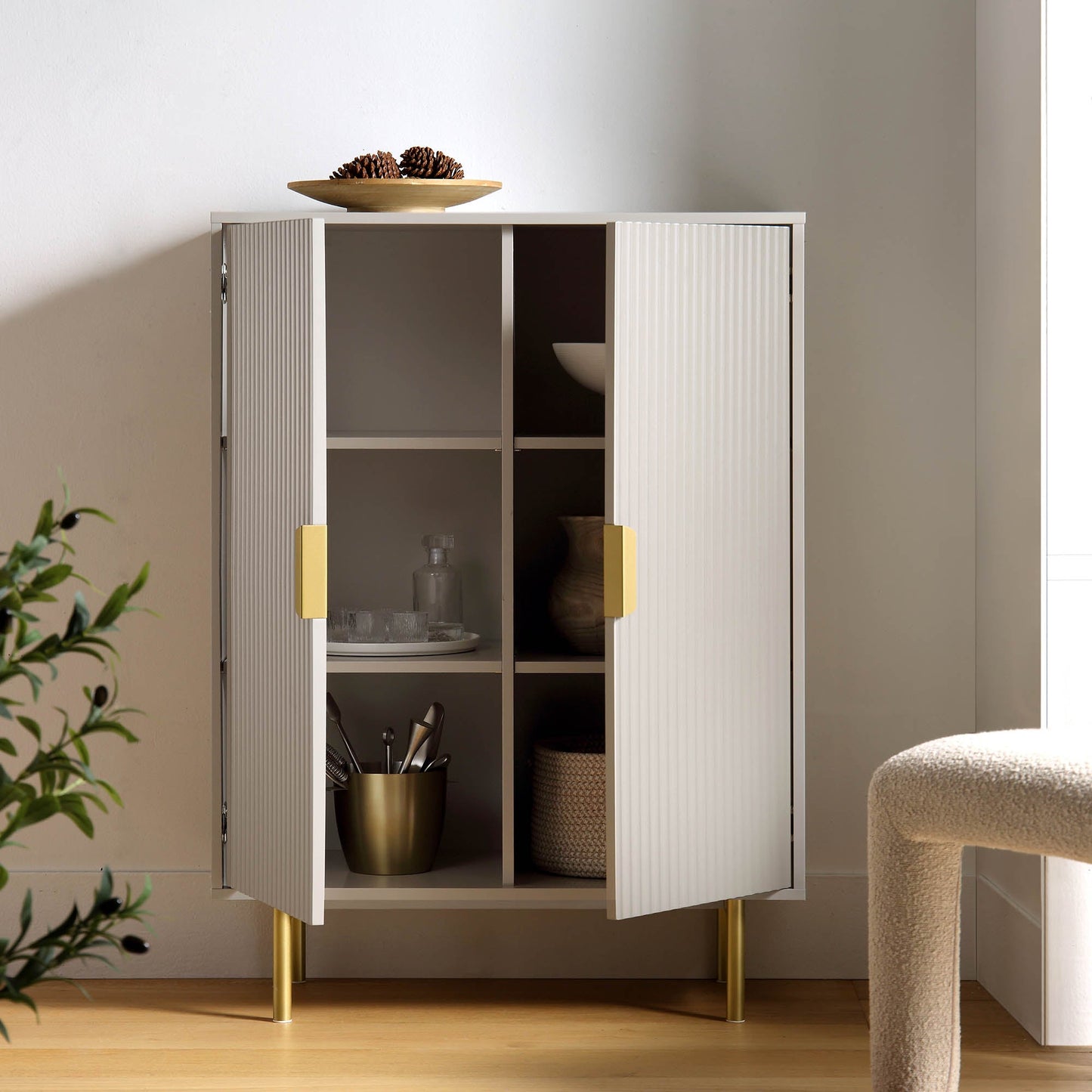 Meuble de rangement Richmond Ridged Highboard, taupe mat