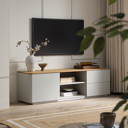 Meuble TV Agnes à bords incurvés, 150 cm de large, gris tourterelle avec plateau en chêne