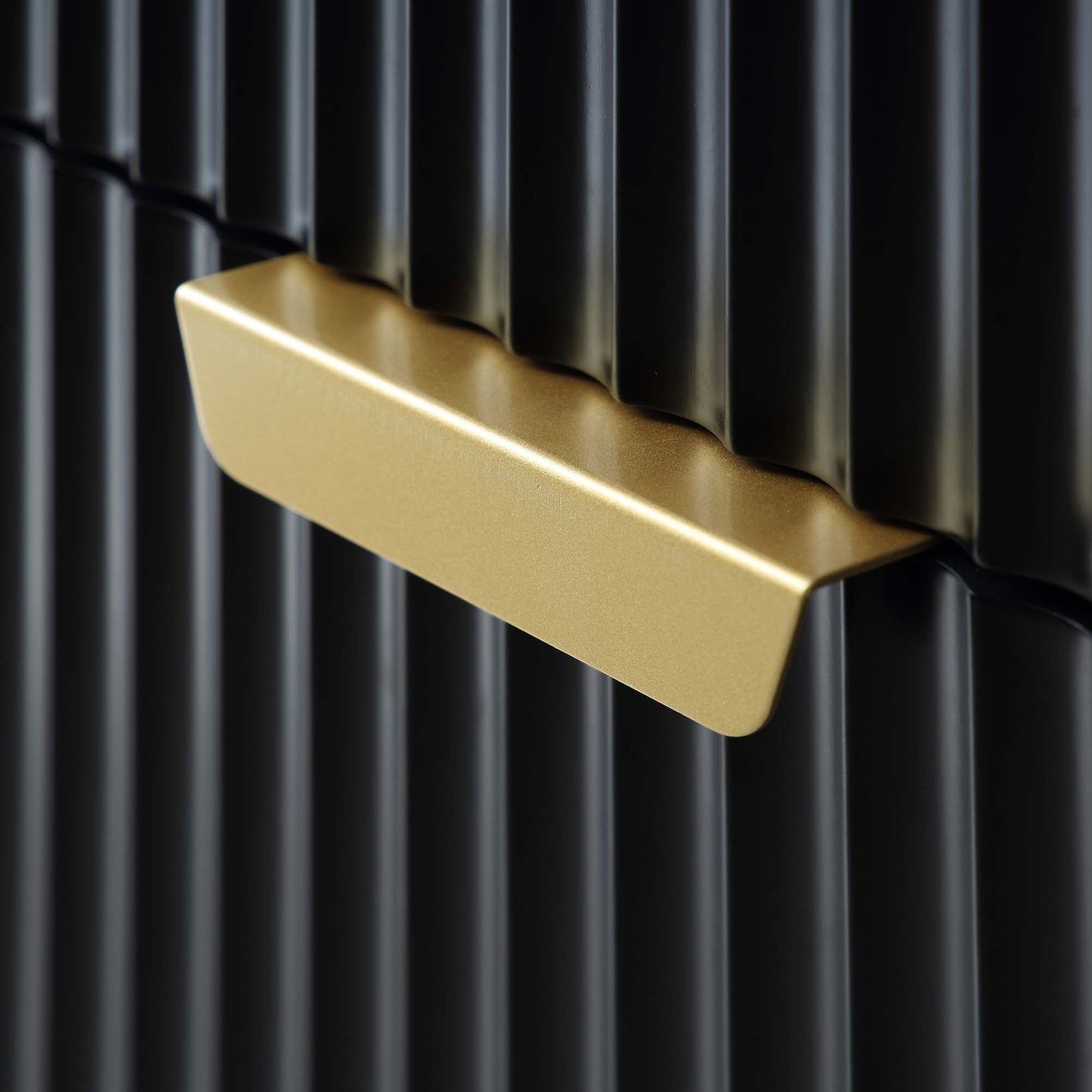 Commode striée Richmond à 5 tiroirs, noir mat