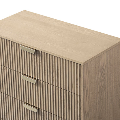 Commode striée Richmond à 5 tiroirs, frêne clair