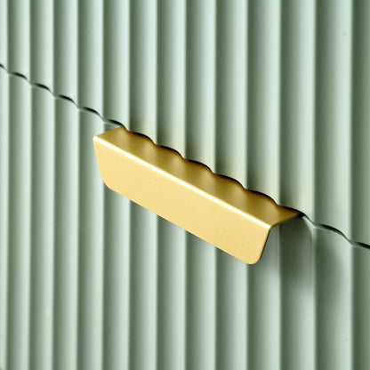 Commode striée Richmond à 5 tiroirs, vert sauge mat