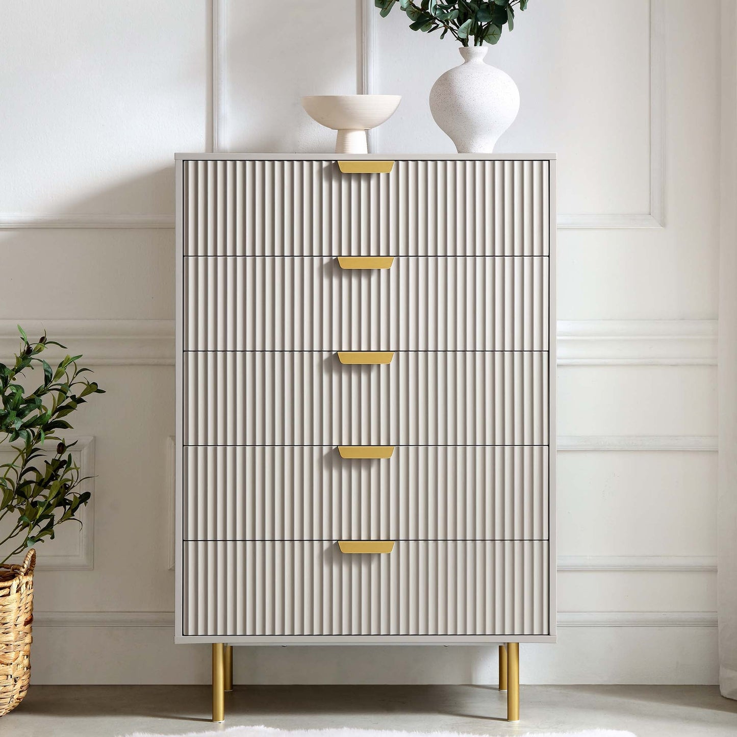 Commode striée Richmond à 5 tiroirs, taupe mat