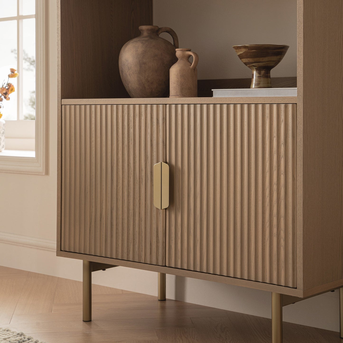 Bibliothèque haute striée Richmond avec portes, frêne clair