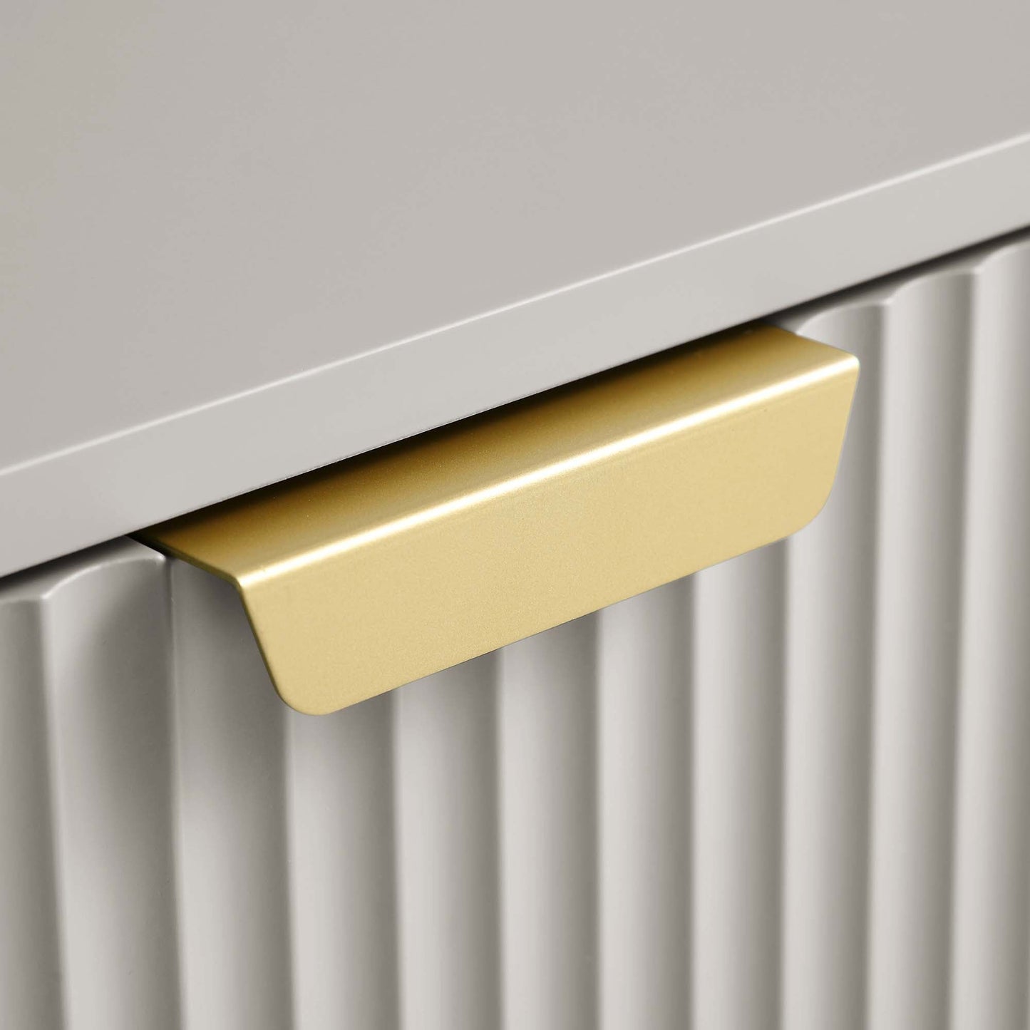 Table basse Richmond striée avec tiroir, taupe mat