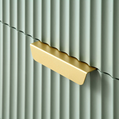 Armoire Richmond striée à 2 portes avec tiroirs, vert sauge mat