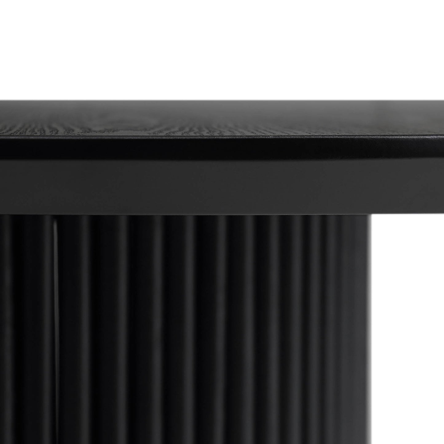 Table à manger ronde Maru en chêne noir