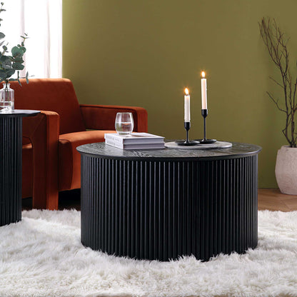 Table basse ronde en chêne Maru avec rangement, noire