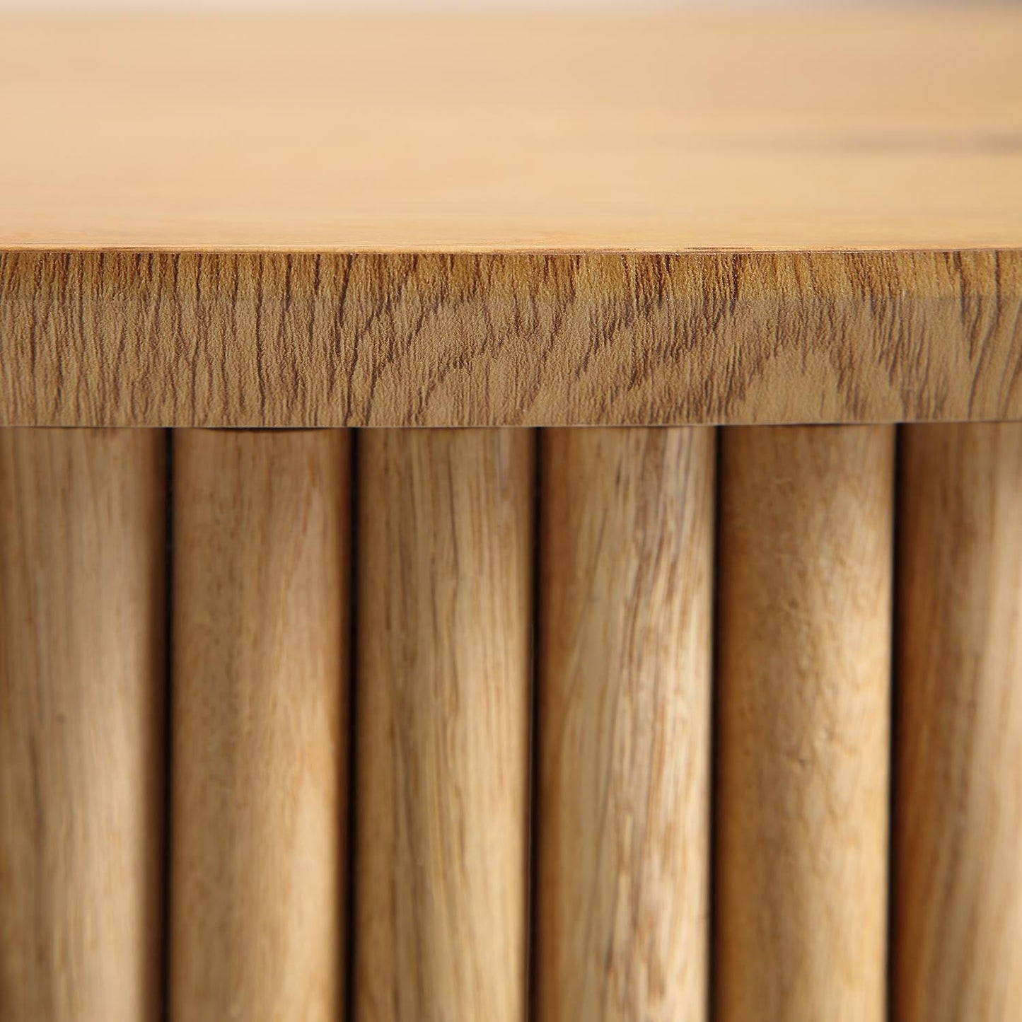 Table basse ronde en chêne Maru avec rangement, chêne