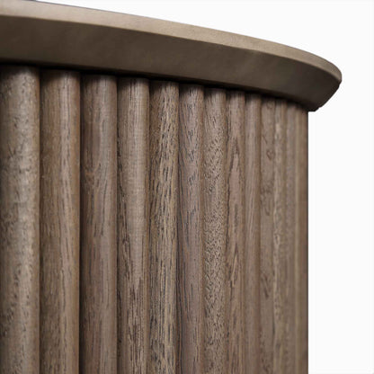 Table basse ronde en chêne Maru avec rangement, chêne argenté