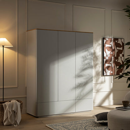 Armoire triple à bords incurvés Agnes, gris tourterelle avec plateau en chêne