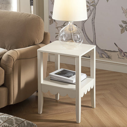 Table d'appoint à bords festonnés Henley, sable clair