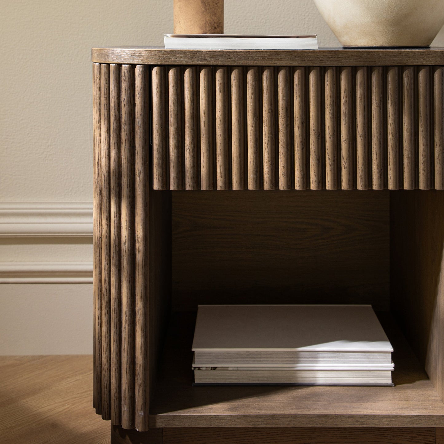 Table de chevet Maru à 1 tiroir, chêne argenté