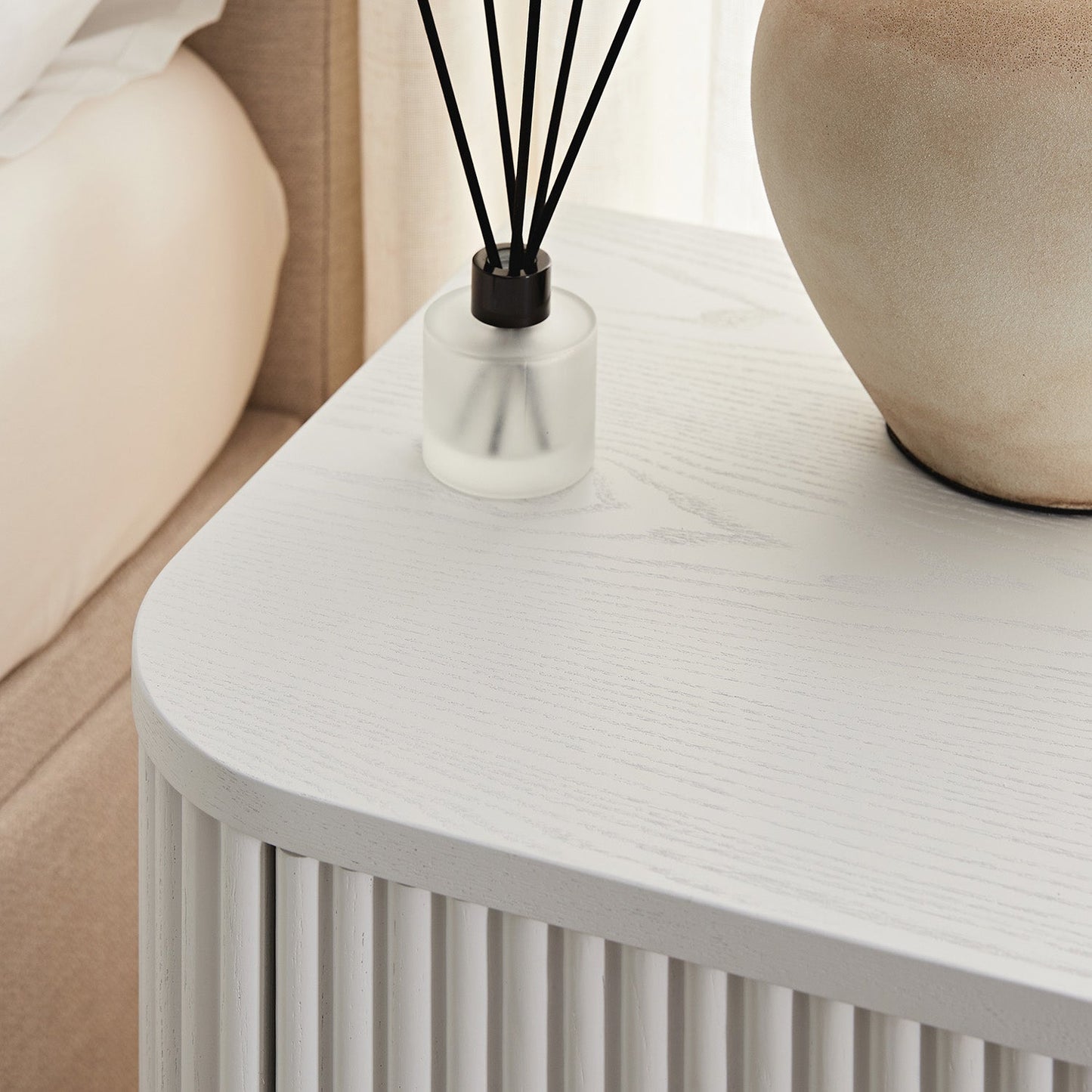 Table de chevet Maru à 1 tiroir, blanc délavé