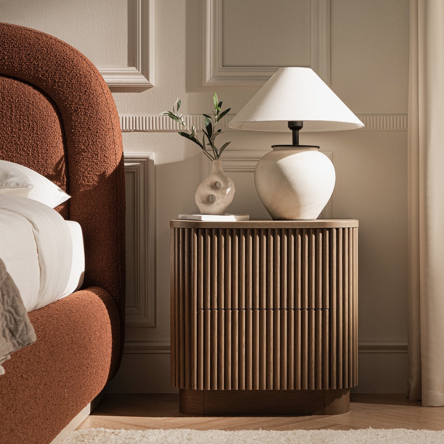 Table de chevet Maru à 2 tiroirs, chêne argenté