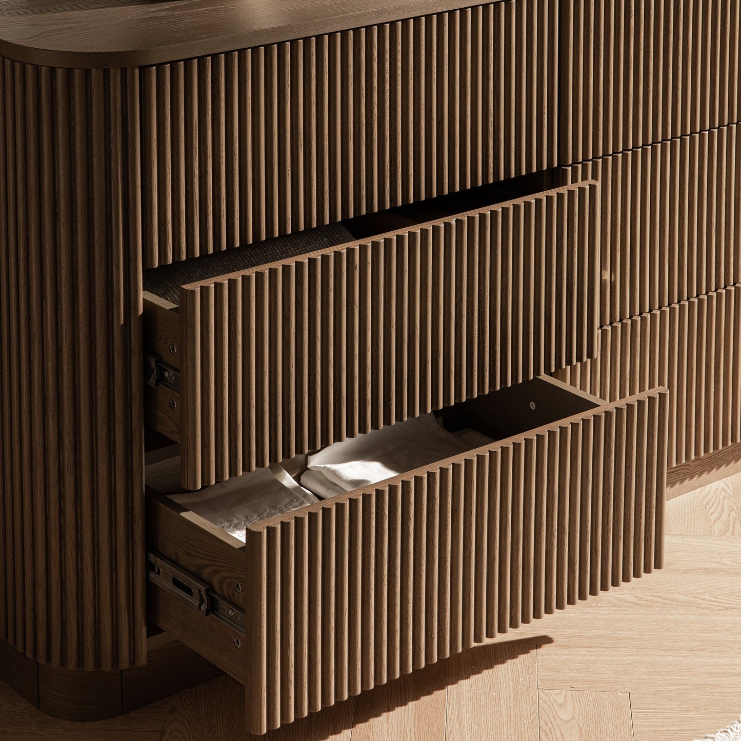 Commode Maru à 6 tiroirs, chêne argenté