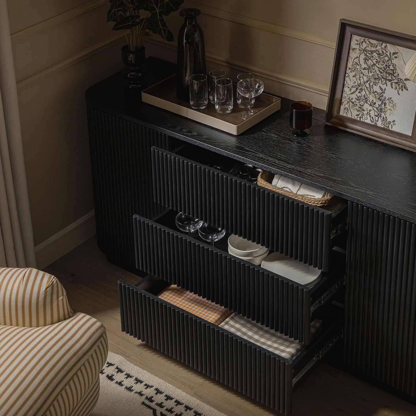 Grand buffet Maru à 2 portes et tiroirs, noir