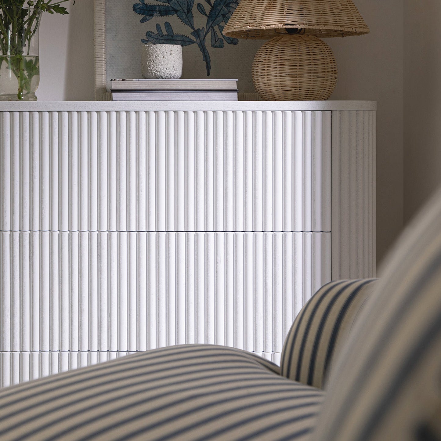 Commode 3 tiroirs Maru, blanc délavé