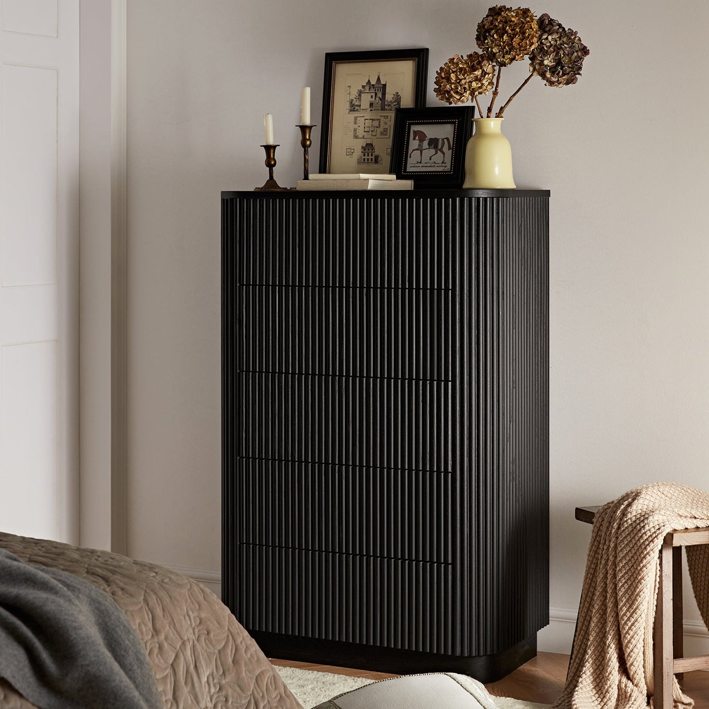 Commode 5 tiroirs Maru, noire