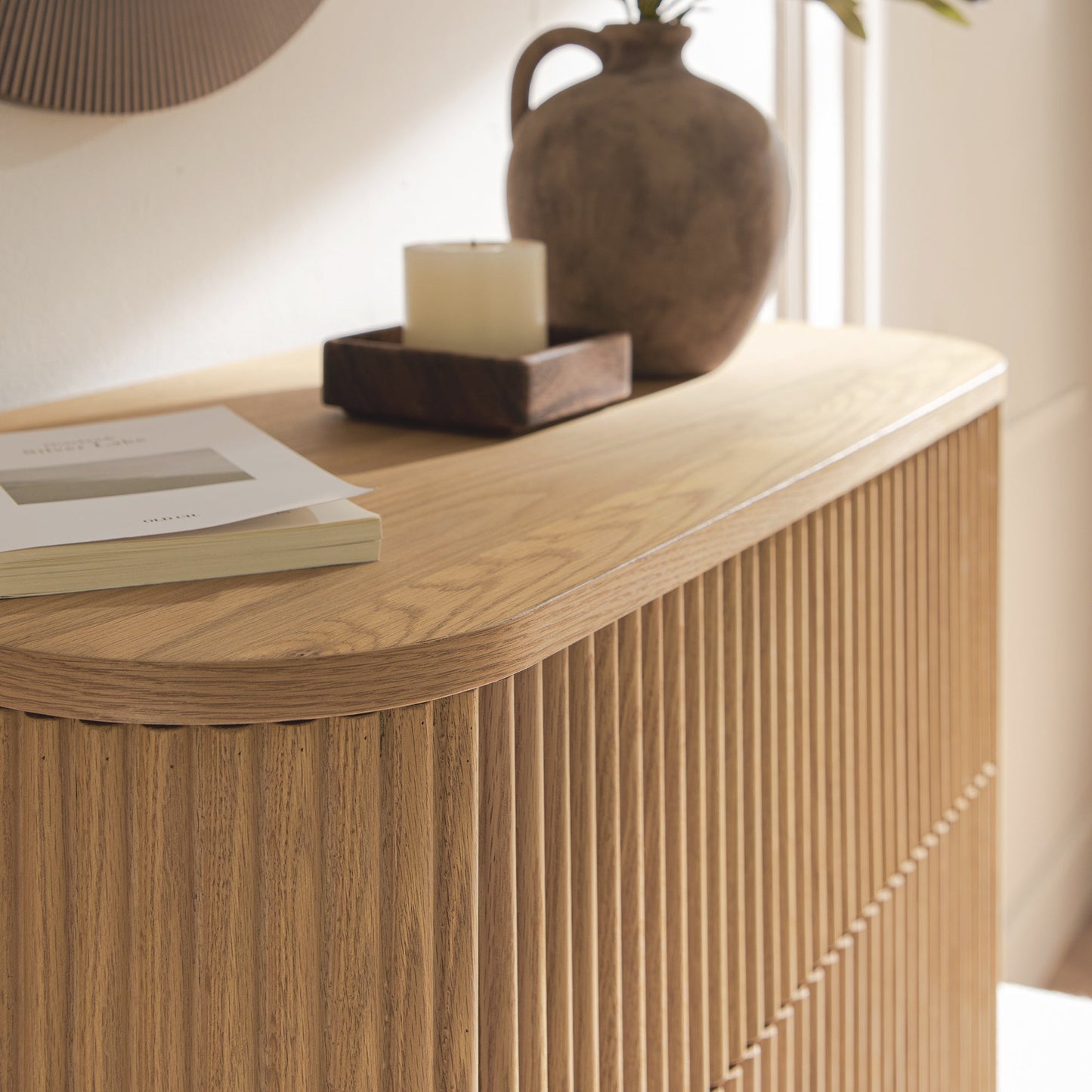 Commode Maru à 5 tiroirs, chêne