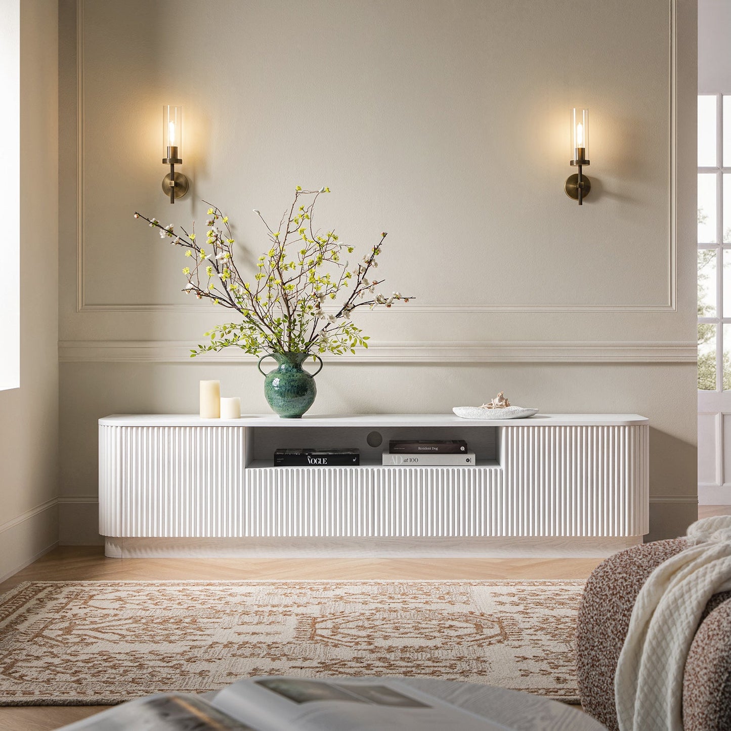 Meuble TV Maru 200 cm de large avec tiroirs, blanc délavé