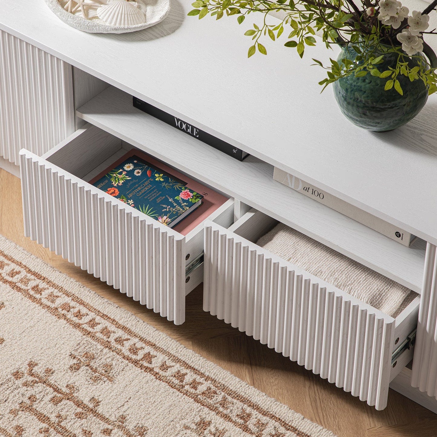 Meuble TV Maru 200 cm de large avec tiroirs, blanc délavé