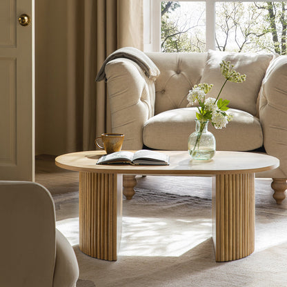 Table basse ovale Maru, chêne