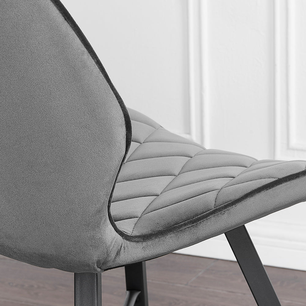 Lot de 2 chaises de salle à manger Ampney en velours à motif diamant avec pieds en métal (velours gris foncé)