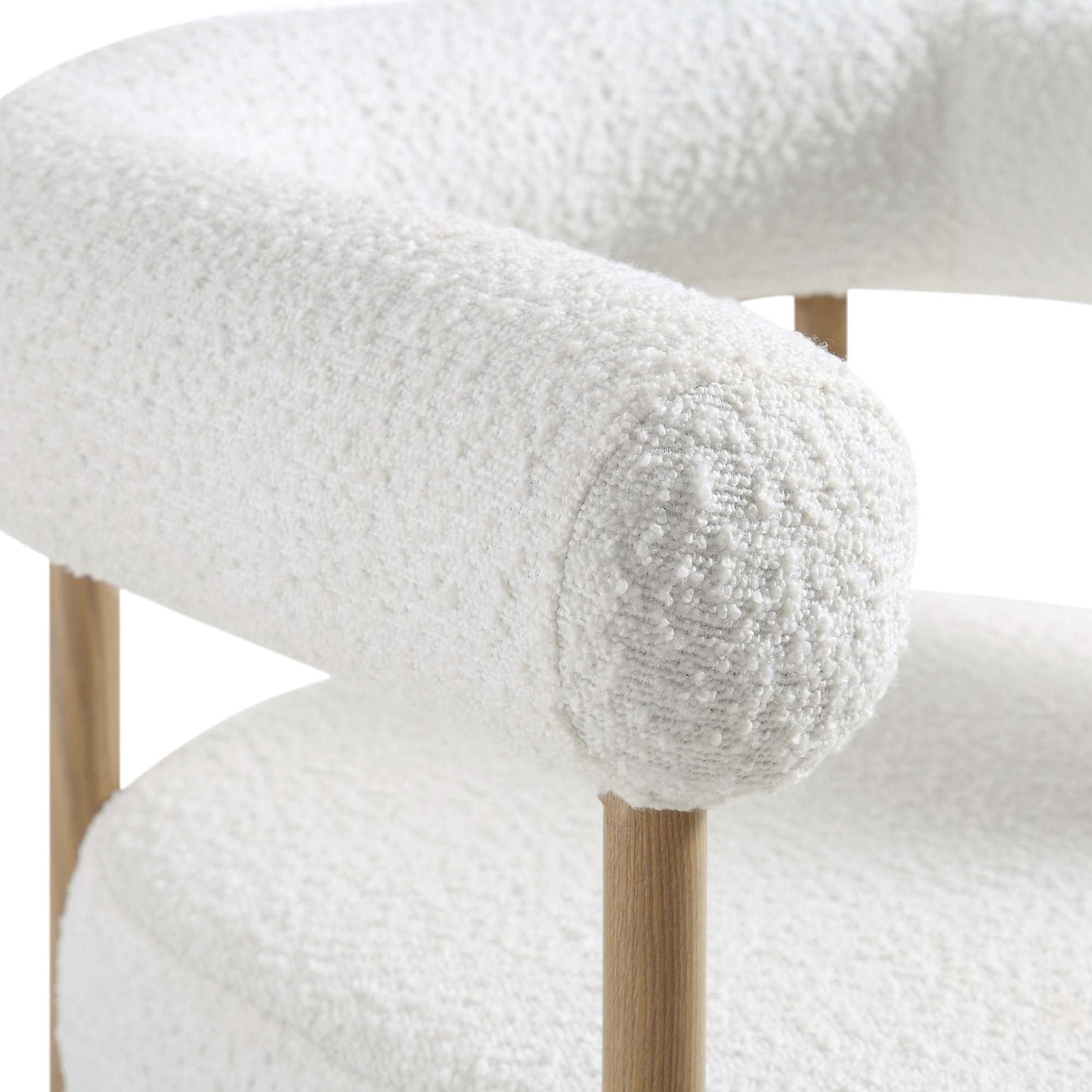 Chaise de salle à manger Fulbourn blanche bouclée avec pieds effet bois naturel