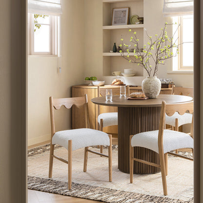 Ensemble de 2 chaises de salle à manger Ludlow, boucle écrue | Structure en chêne naturel